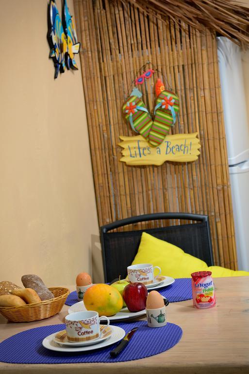 Djambo (Adults Only) Apartment Кралендижк Екстериор снимка